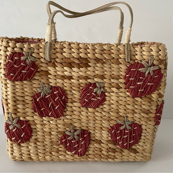 Raffia Straw Tote Handbag Leather Straps Strawberries (9x11x4”d) NWOT new! - Picture 2 of 7